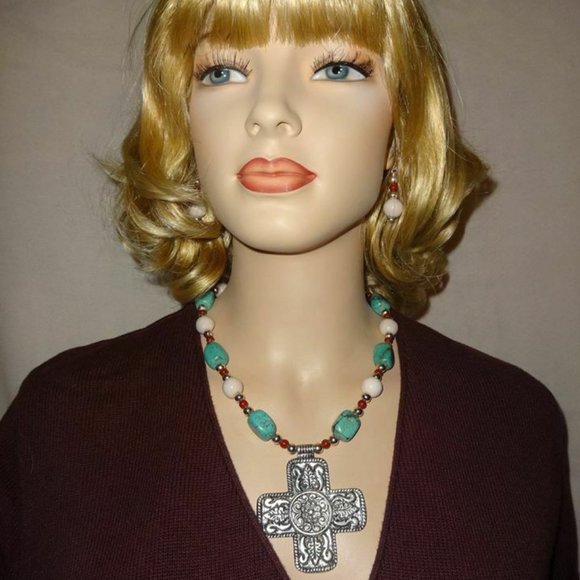 BIG Turquoise-Colored Magnesite Cross Necklace Set - Picture 3 of 4